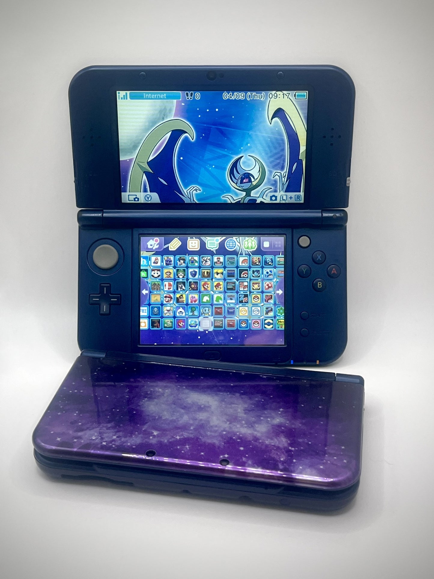 New Nintendo 3DS XL + Games