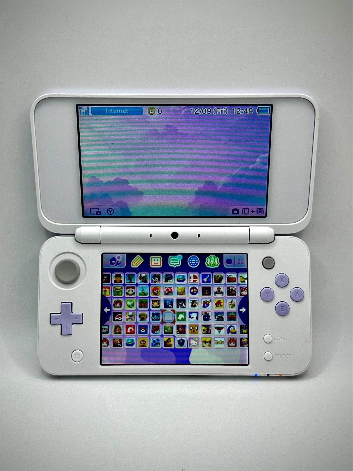 Nintendo 2DS XL + Games