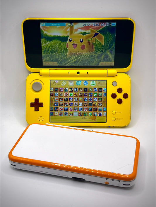 Nintendo 2DS XL + Games